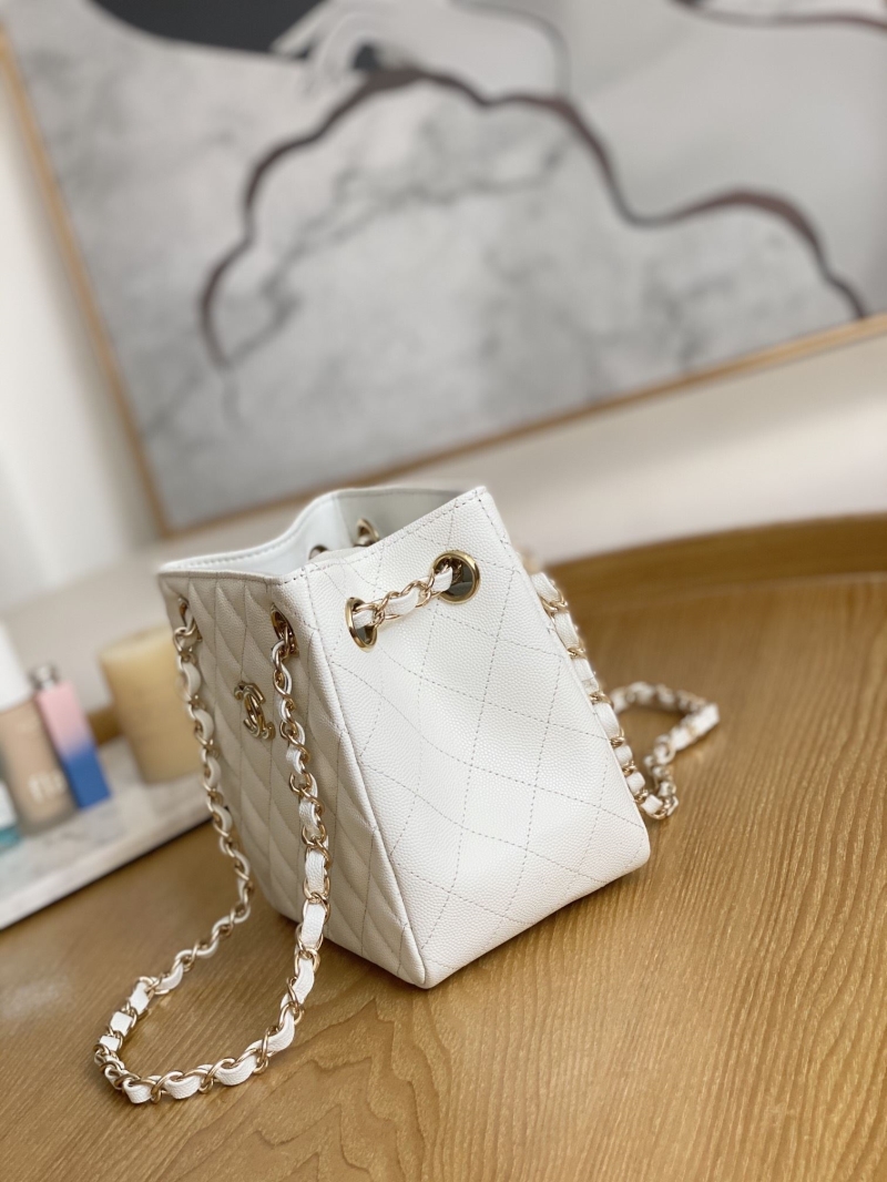 Ch**el bucket bags